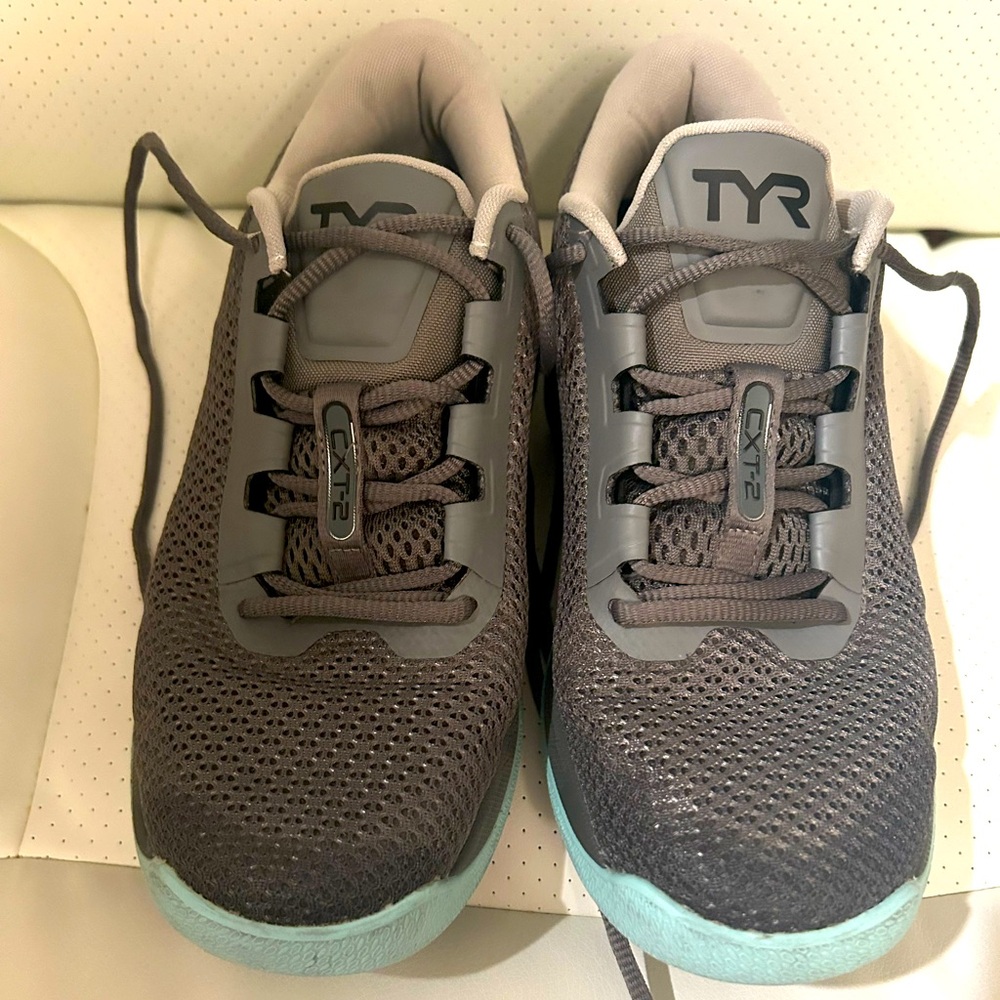 TYR CX-2 Trainer Women’s Size 8.5